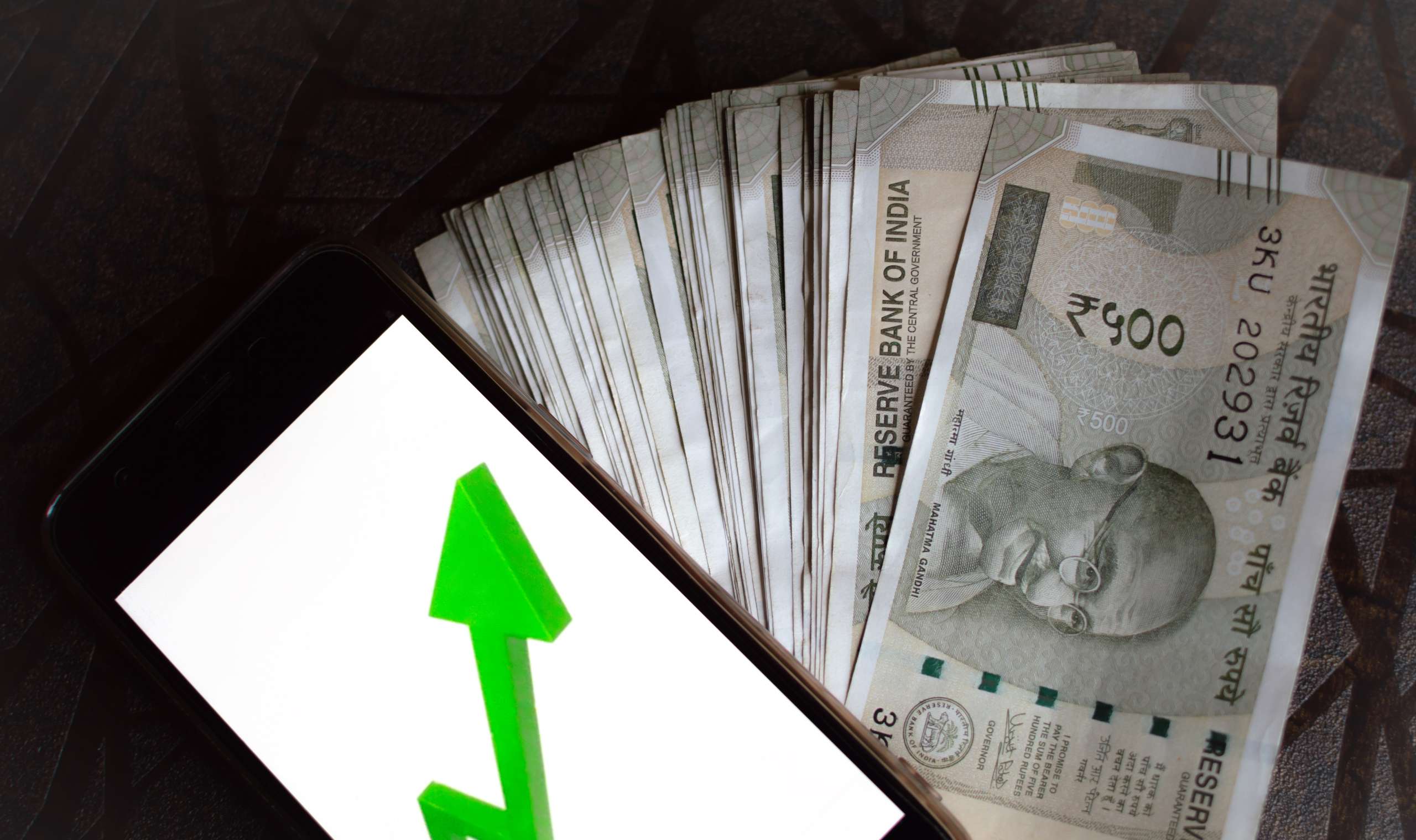 Sensex में उछाल: ₹4.21 लाख करोड़ बढ़ गई निवेशकों की दौलत