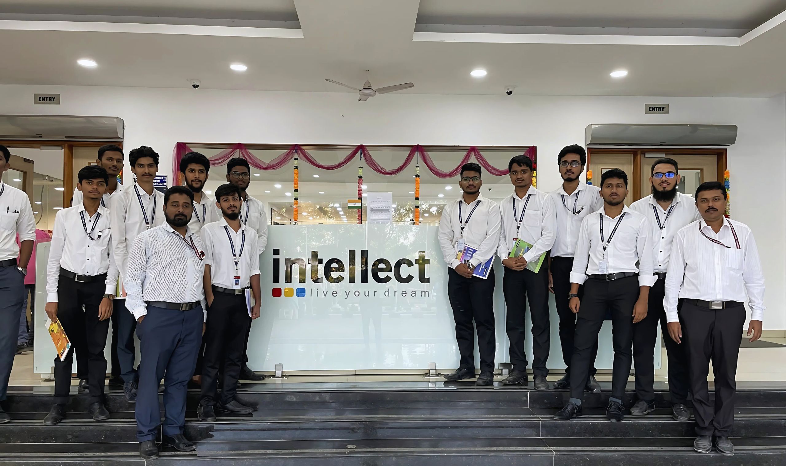 Intellect Design Shares Rise 10% on ‘Purple Fabric’ AI System Launch